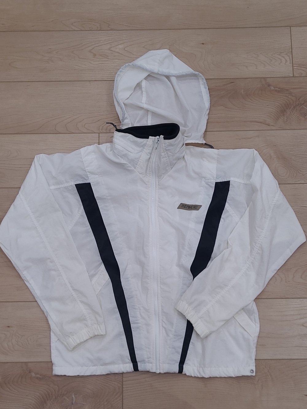 90's Vintage Nike White And Black Full-Zip Windbreaker Grey Tag